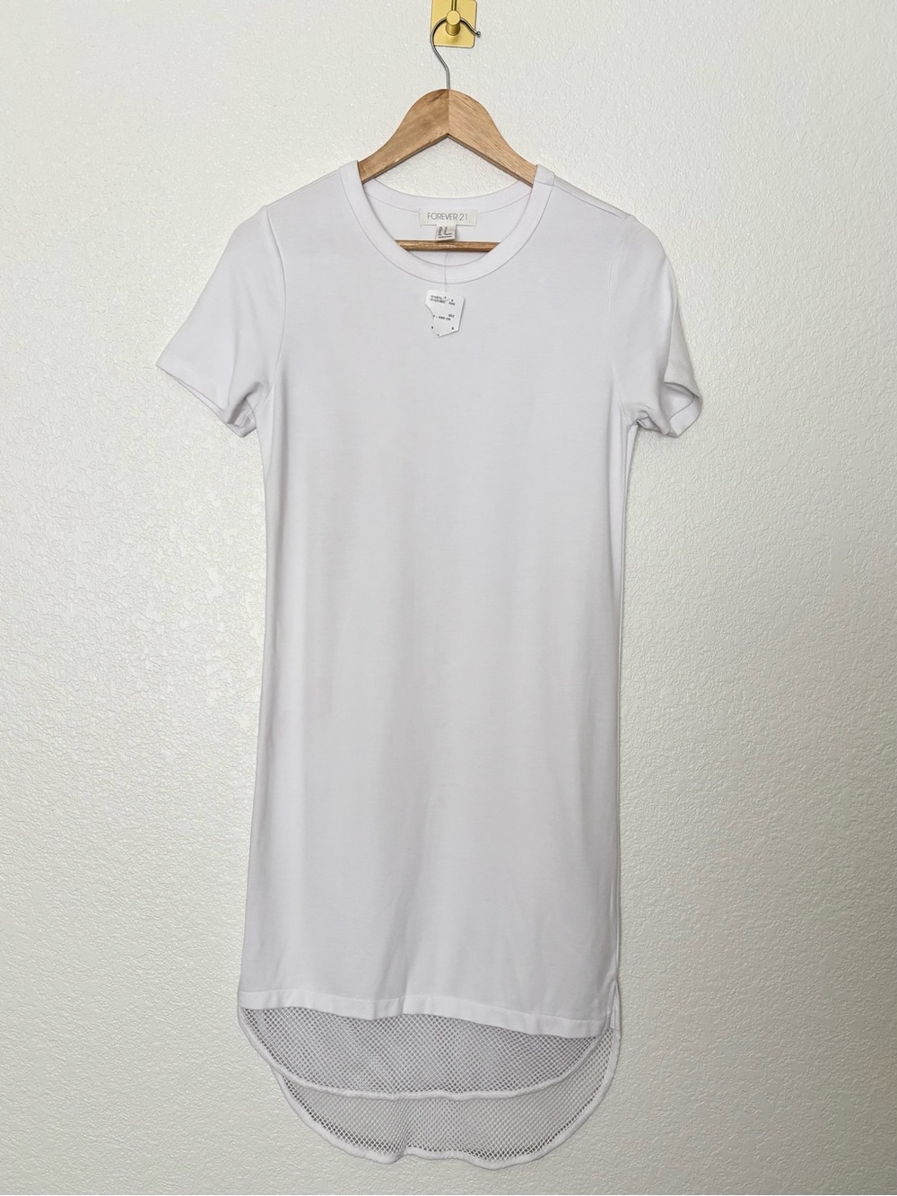 Forever 21 White Longline Mesh Hem Tee M NWT Y2K Streetwear Athleisure